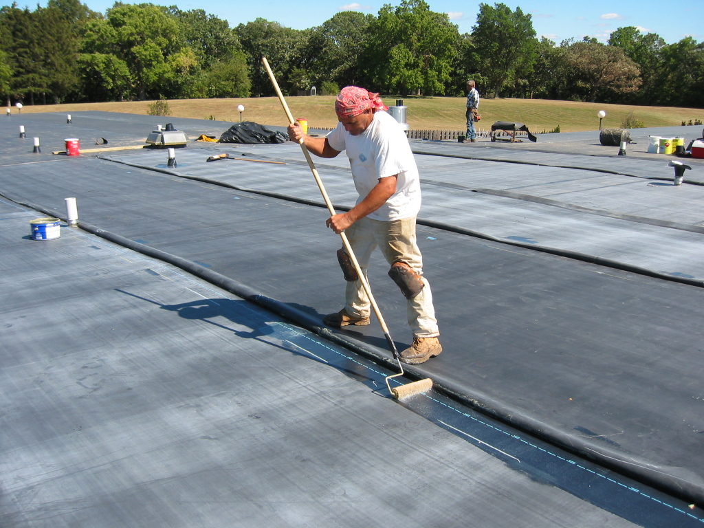 Black EPDM Roof Systems in Sioux Falls, SD